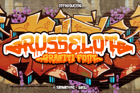 Russelot: The Bold Graffiti Font for Street Style